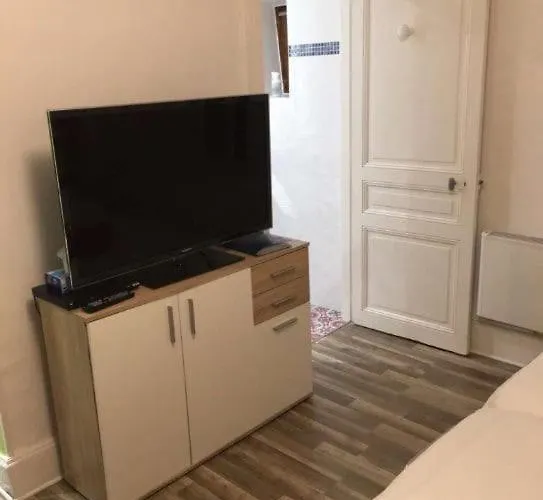 Jolie Meuble 407 Apartment *